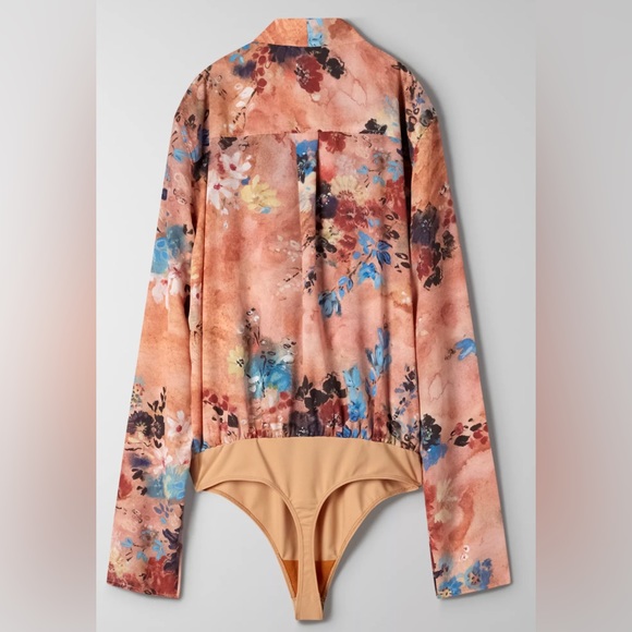 Babaton.  LONG FLORAL SLEEVES BODYSUIT - Picture 5 of 9